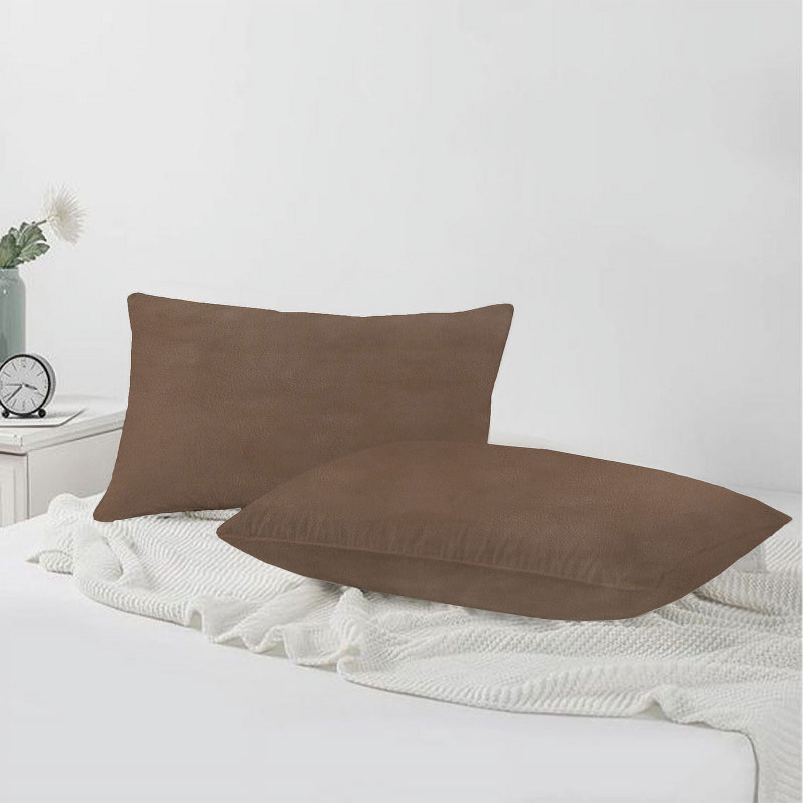 A1HC 12x20 Inch Rectangular Decorative Velvet Throw Pillow Covers, Set of 2, Brown Derby – Soft, Luxurious Cushion Covers for Sofa, Bed & Home Decor