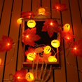 thumbnail image 4 of Guirnalda de Luces Led con Forma de Calabaza y Hojas de Arce para Decoración de Halloween y Acción de Gracias, 20 Led, 3 M (118 Pulgadas), Color Naranja, Abs | Funciona con Pilas - Uso Interior y Ext, 4 of 6