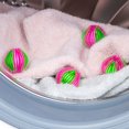 thumbnail image 3 of Bolas Nailon para Limpieza Pelusas Atrapapelusas Artículos Domésticos Color Rosa 6 Uds., 3 of 9