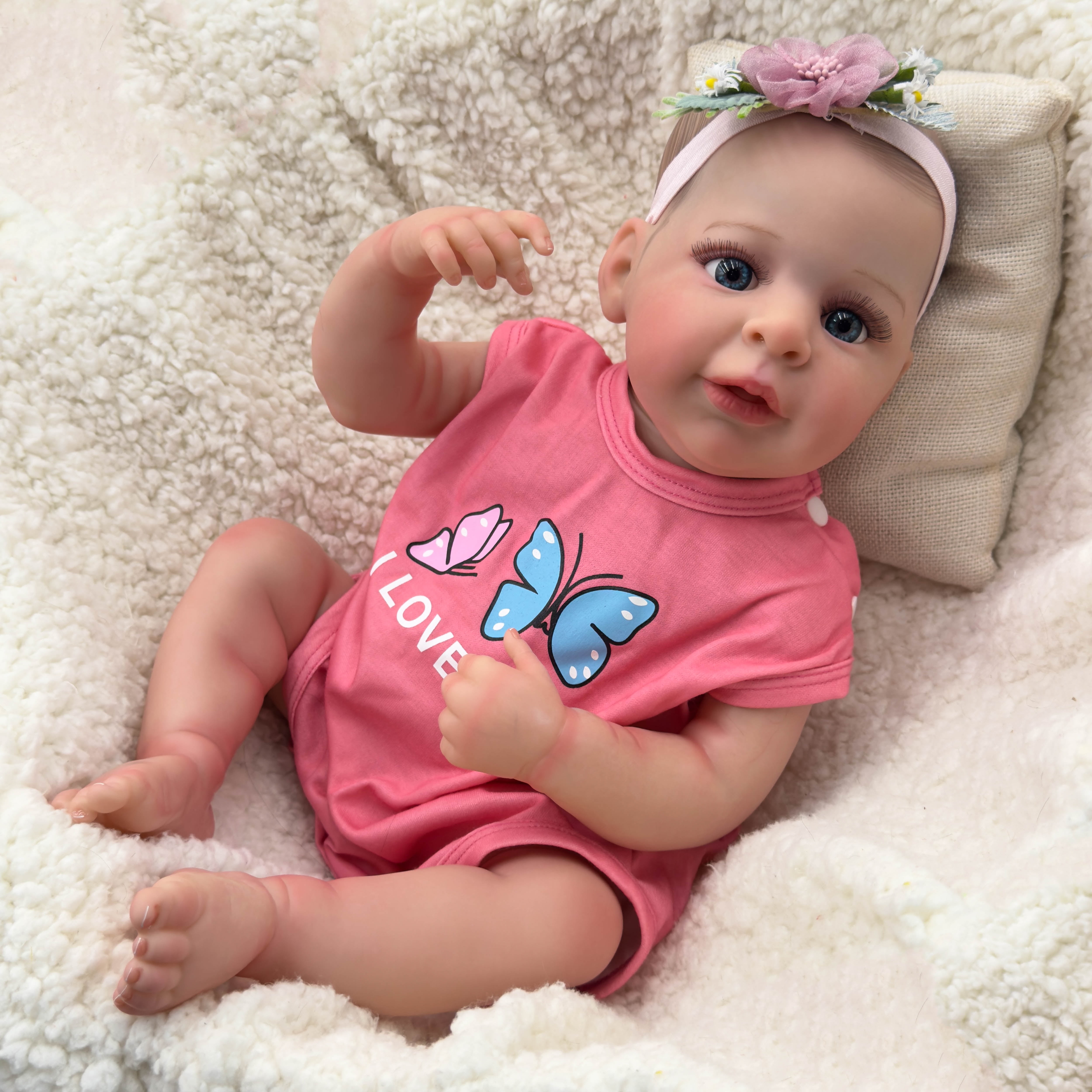 Reborn Baby Dolls, 23 inch Lifelike Newborn Dolls Cute Soft Body Poseable Real Life Baby Dolls with Doll Accessories for Age 3 and Up