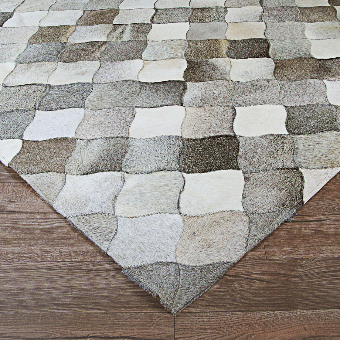 Couristan Chalet Diamonds 8' X 11'4" Ivory-Grey Handmade Cowhide Rug