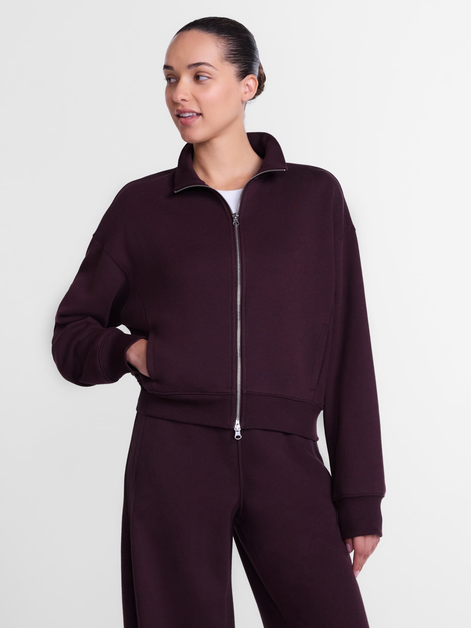 Athletic Works Women's Cropped Fleece Bomber Jacket with Long Sleeves, Sizes XS-XXL