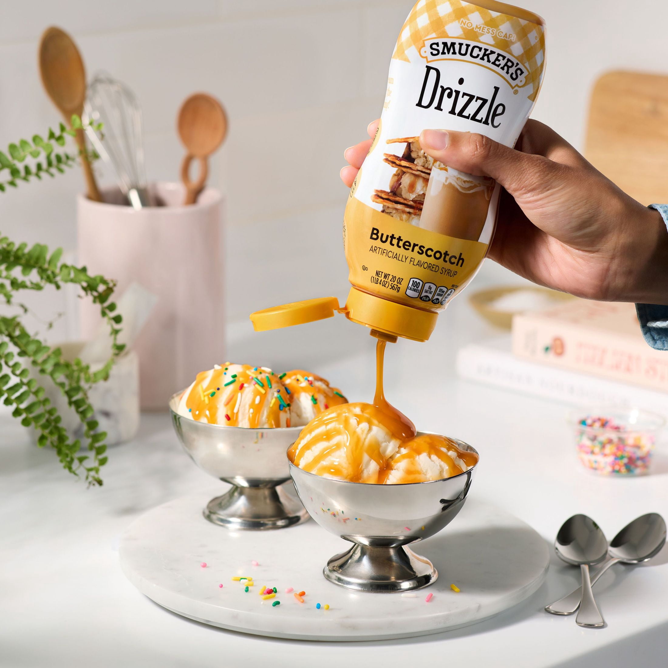 Smucker's Drizzle Butterscotch Artificially Flavored Syrup, 20 oz Squeezable Bottle