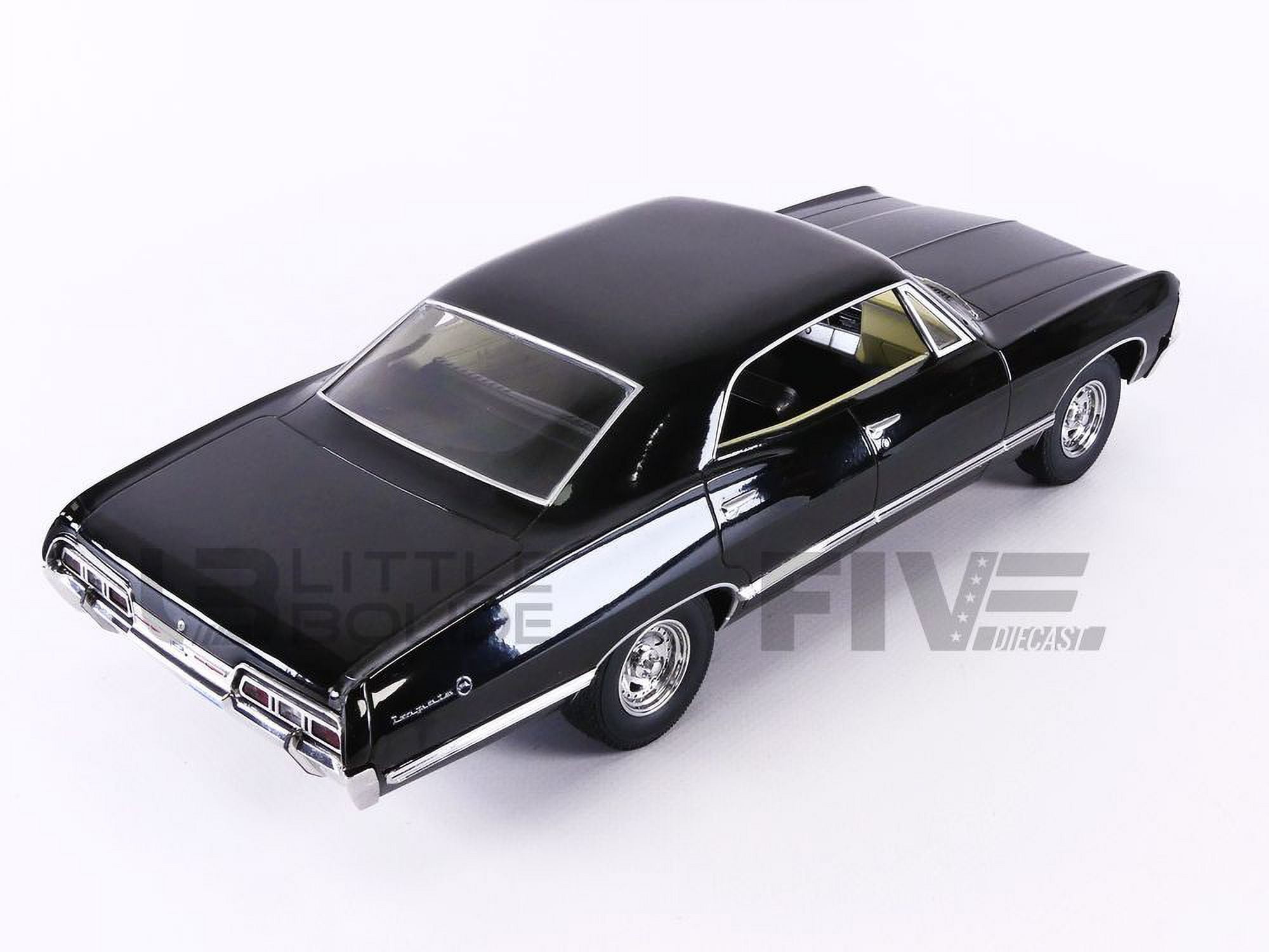 Carro modelo Chevrolet Impala Sport Sedan Diecast 1967