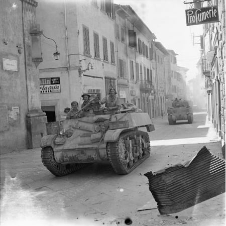 - LAMINATED POSTER The British Army in Italy 1944 A Stuart reconnaissance tank and a Sherman of 6th Armoured Division i Poster Print 24 x 36