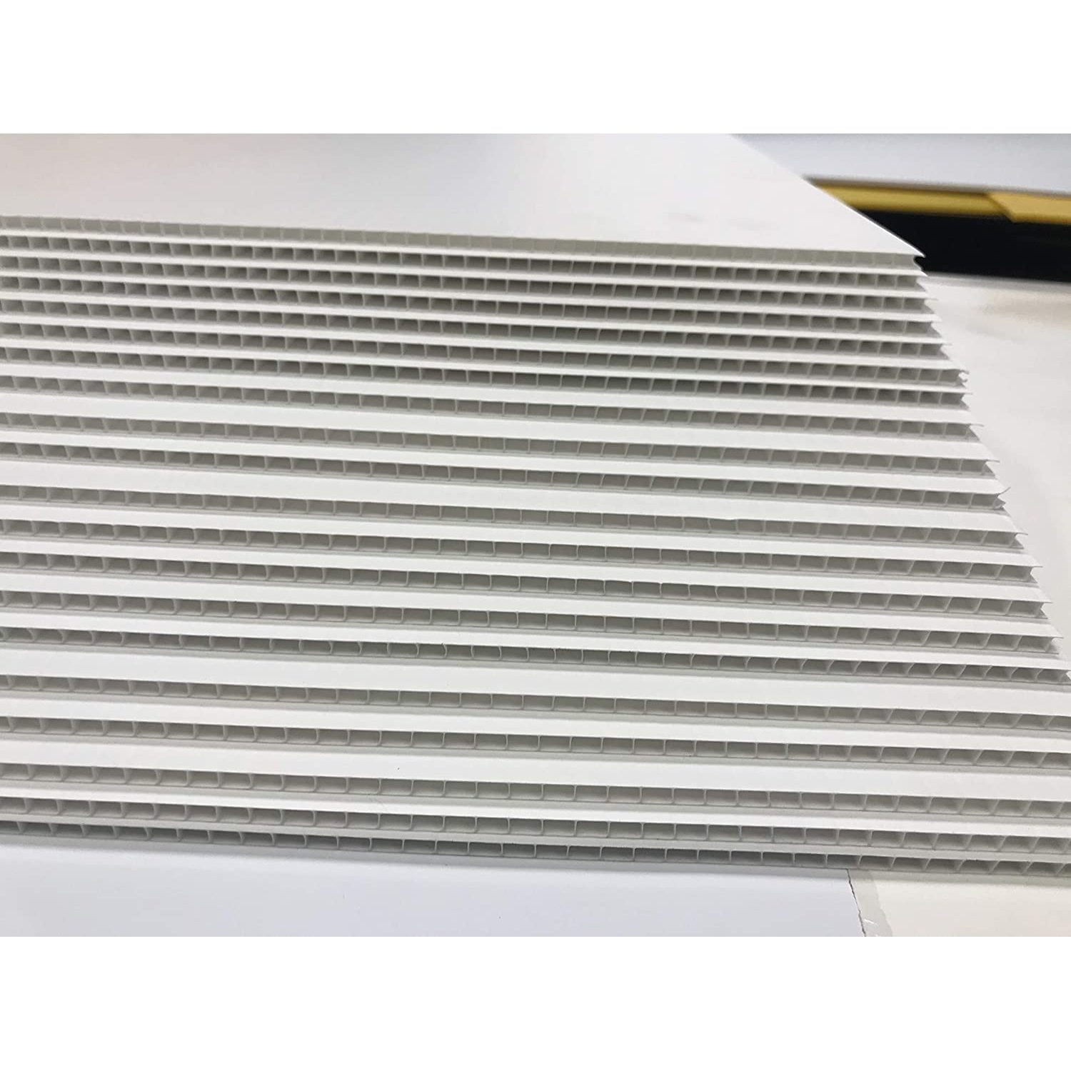 Yard Signs 100 Sign (White) 18x24 inch x 4 mm Corrugated Plastic Sign Board, Bundle 100 Signs 18x24 Flute 18'' Ship Same Day (100Signs18x24)