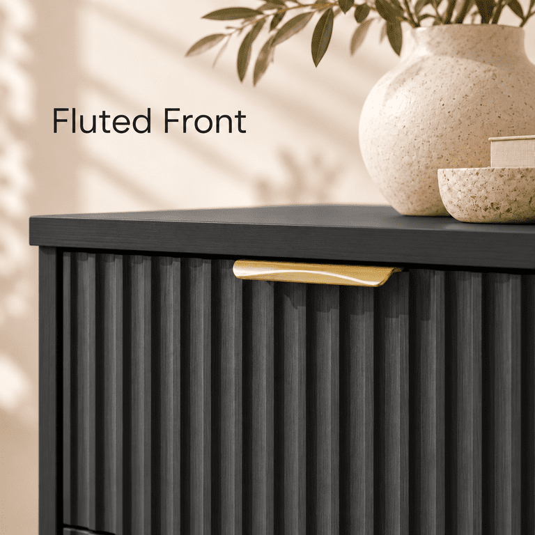 Lacoo 6 Drawer Dresser, 47'' Wide Fluted Dresser with Gold-Tone Handles, Wood Storage Chest with Smooth Glides, Modern Low Dresser for Bedroom, Living Room, Black
