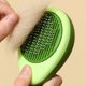 thumbnail image 5 of Cepillo de aseo para gatos de una sola pasada para perros y gatos - Prevención de nudos de pelo de mascotas sin esfuerzo verde, 5 of 8