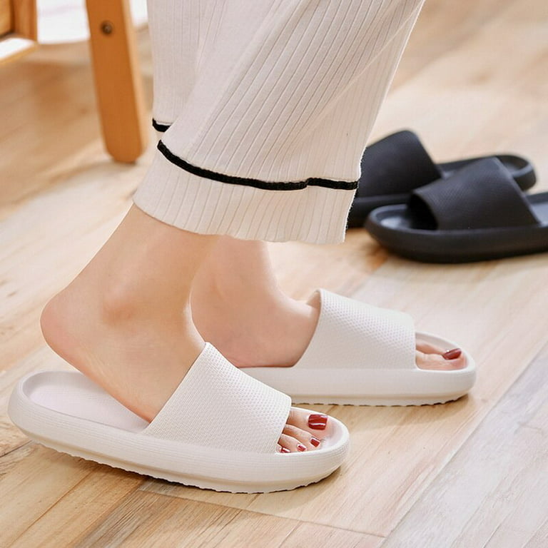 Slippers men's Korean fashion thick soled household antiskid