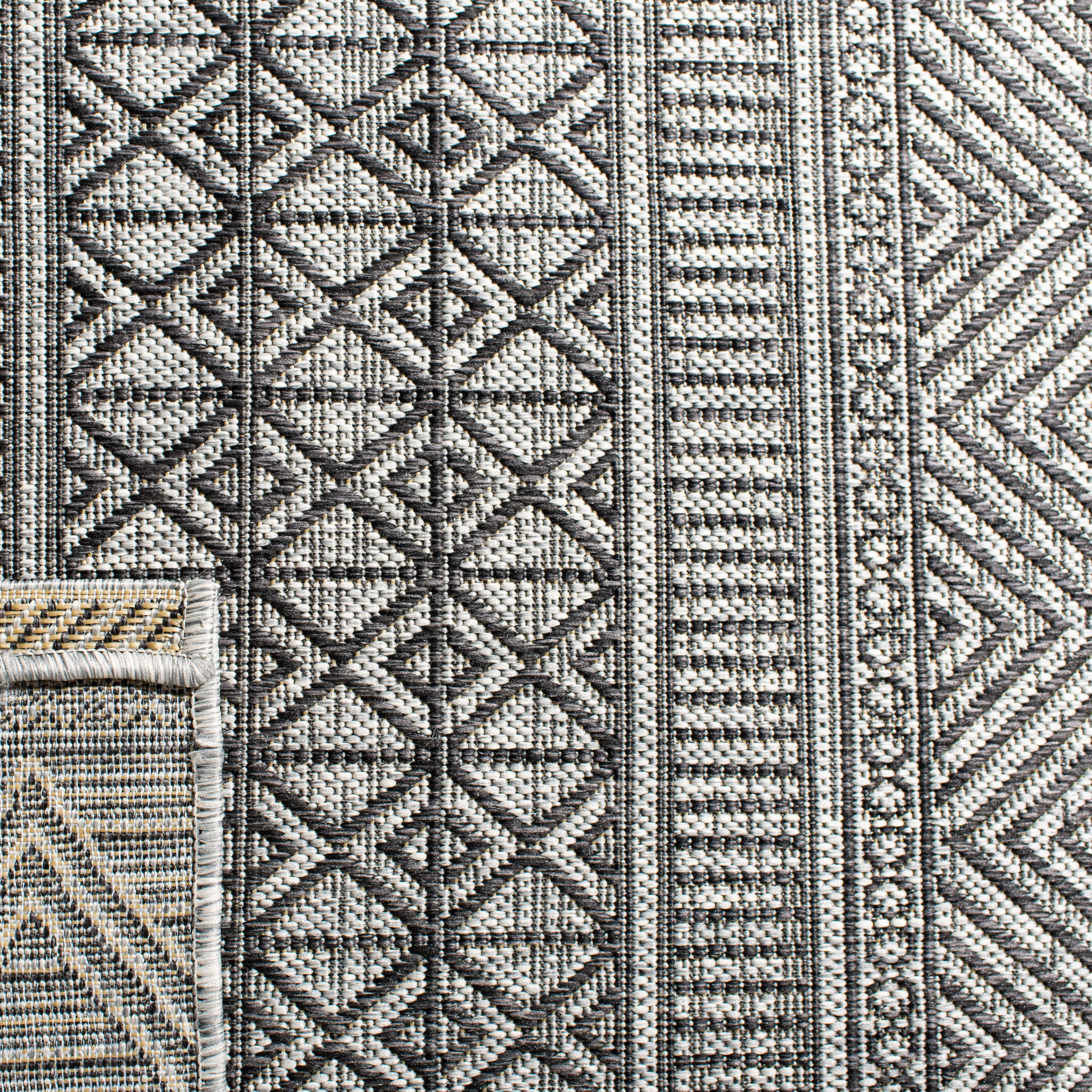 Safavieh Courtyard Altan Geometric Indoor/Outdoor Area Rug, Black/Gray, 5'3" x 5'3" Square
