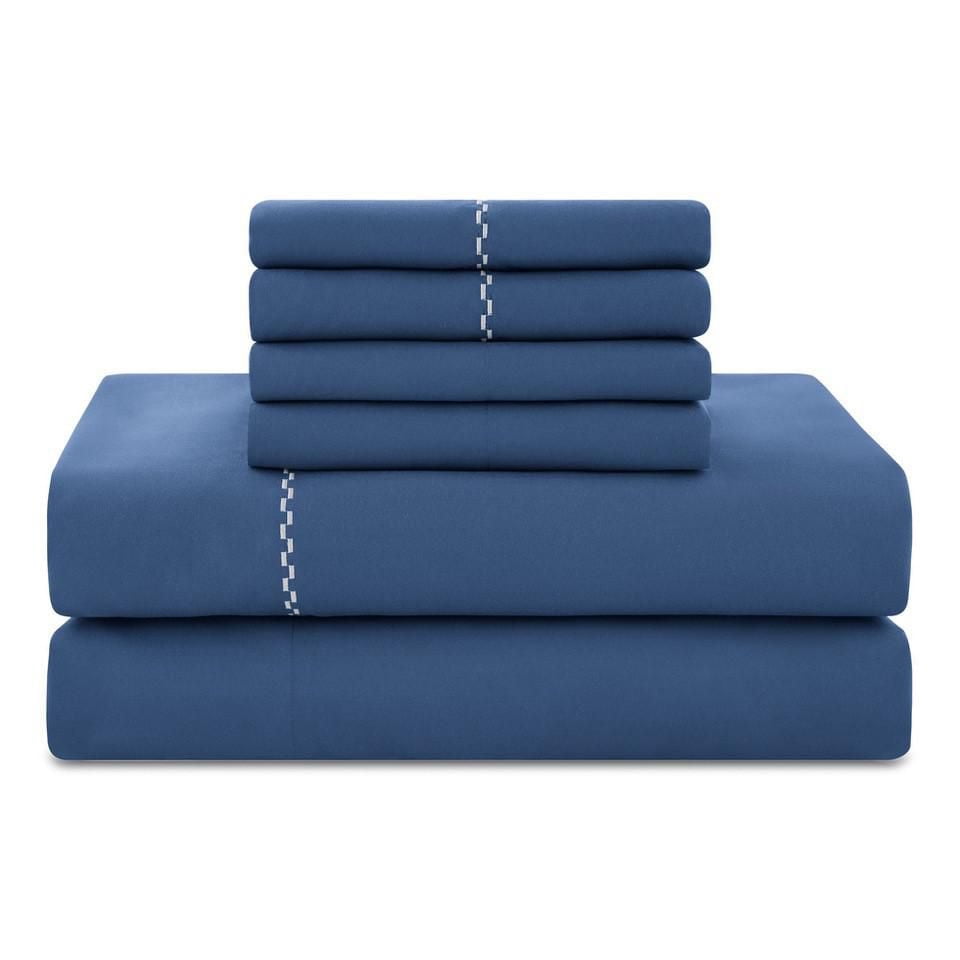 Parure de lit Mainstays Soft Touch Bed in a Bag, 11 pièces, réversible, motif floral bleu, avec draps, pour lit double Couette et draps tout-en-un, pleine grandeur