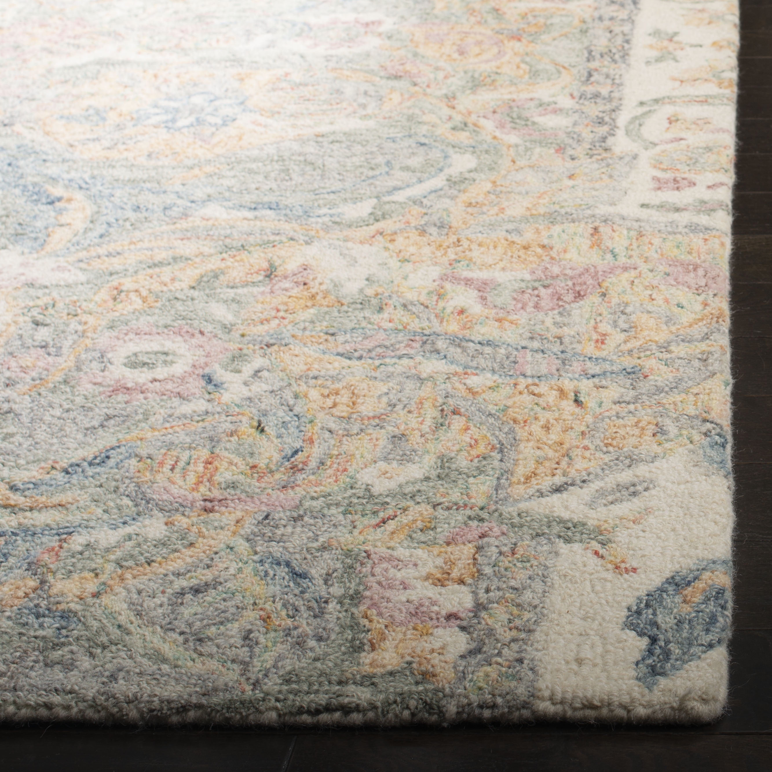 SAFAVIEH Aubusson Fiona Abstract Floral Wool Area Rug, Ivory/Sage, 5' x 8'