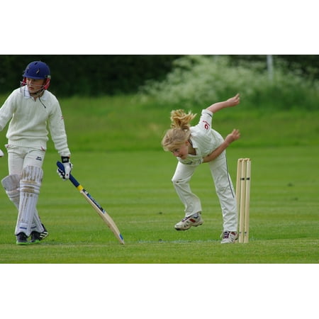 Canvas Print Bowling Cricketer Junior Player Girl Cricket Stretched Canvas 10 x (Best Cricket Bowling Machine)