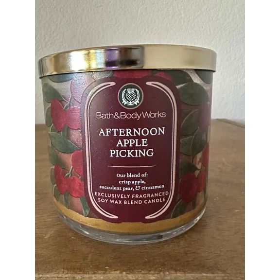Bath and Body Works 3 Wick Candle Afternoon Apple Picking