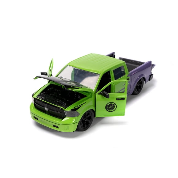 Marvel 1:24 Dodge Ram 1500 Die-Cast Car & 2.75" Incredible Hulk Figure, Toys for Kids and Adults
