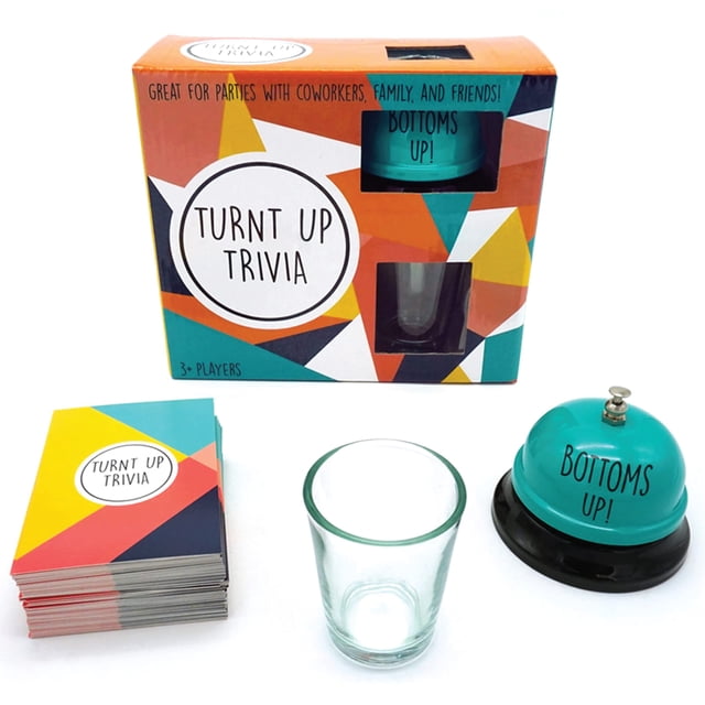 Juego de cartas Trivia TMD Retail Turnt Up Trivia con vaso de chupito de 44 ml