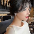 thumbnail image 3 of Un par de pendientes de guirnalda de perlas de moda coreana, 3 of 4