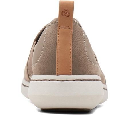 clarks step move jump