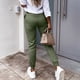thumbnail image 5 of Pantalones cortos de entrenamiento de cintura alta con botones para mujer: color liso, cintura elástica, leggings de fitness con bolsillos., 5 of 8