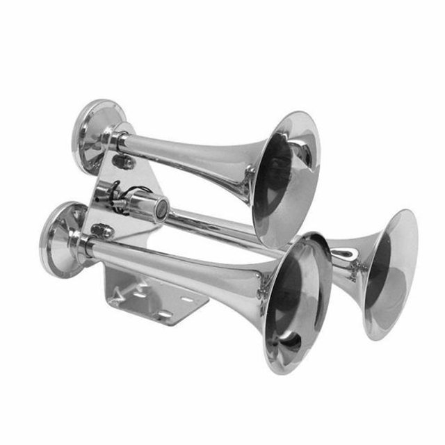 Trigger Horns TRGH168 El Jefe 3 Trumpet Stacked Train Horn with Valve