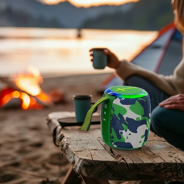 Puntoco Encantador altavoz colgante Bluetooth El compañero perfecto para andar en bicicleta con luces coloridas Ranura para tarjetas y funcionalidad inalámbrica Accesorio ideal para mochila