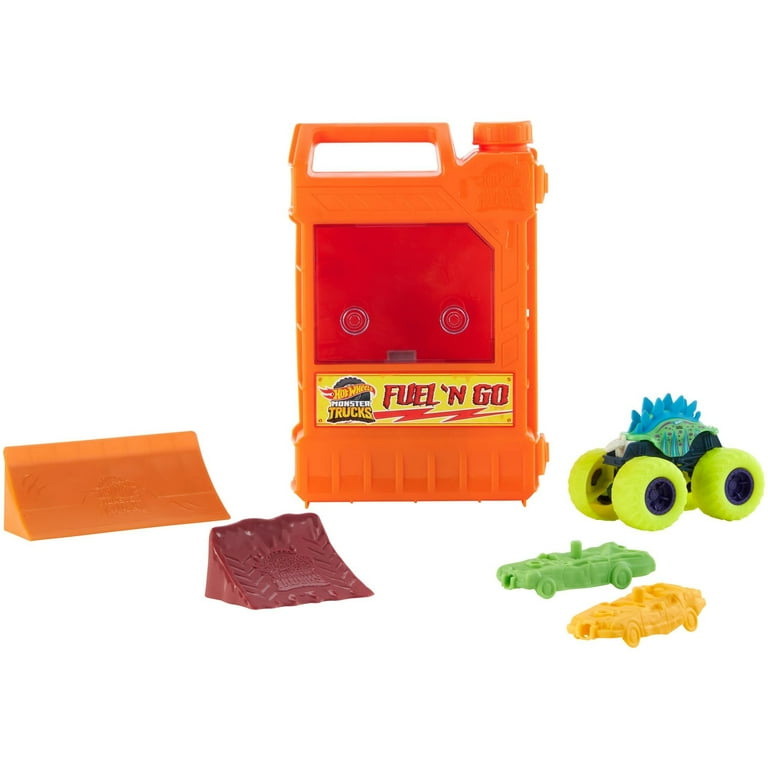 Hot Wheels Monster Trucks Fuel 'n Go Playset (with