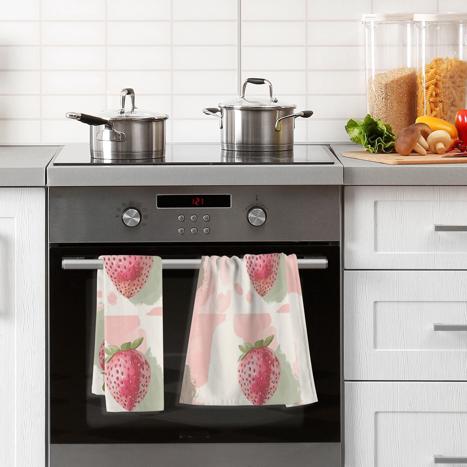 Pink Straberrys in Grids Hand Towels Cotton Bath Towels Large Face Towels Absorbent for Bathroom 2 Packs