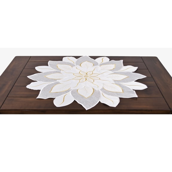 White and Gold Star Poinsettia Doily/ Table Topper (33" RD)
