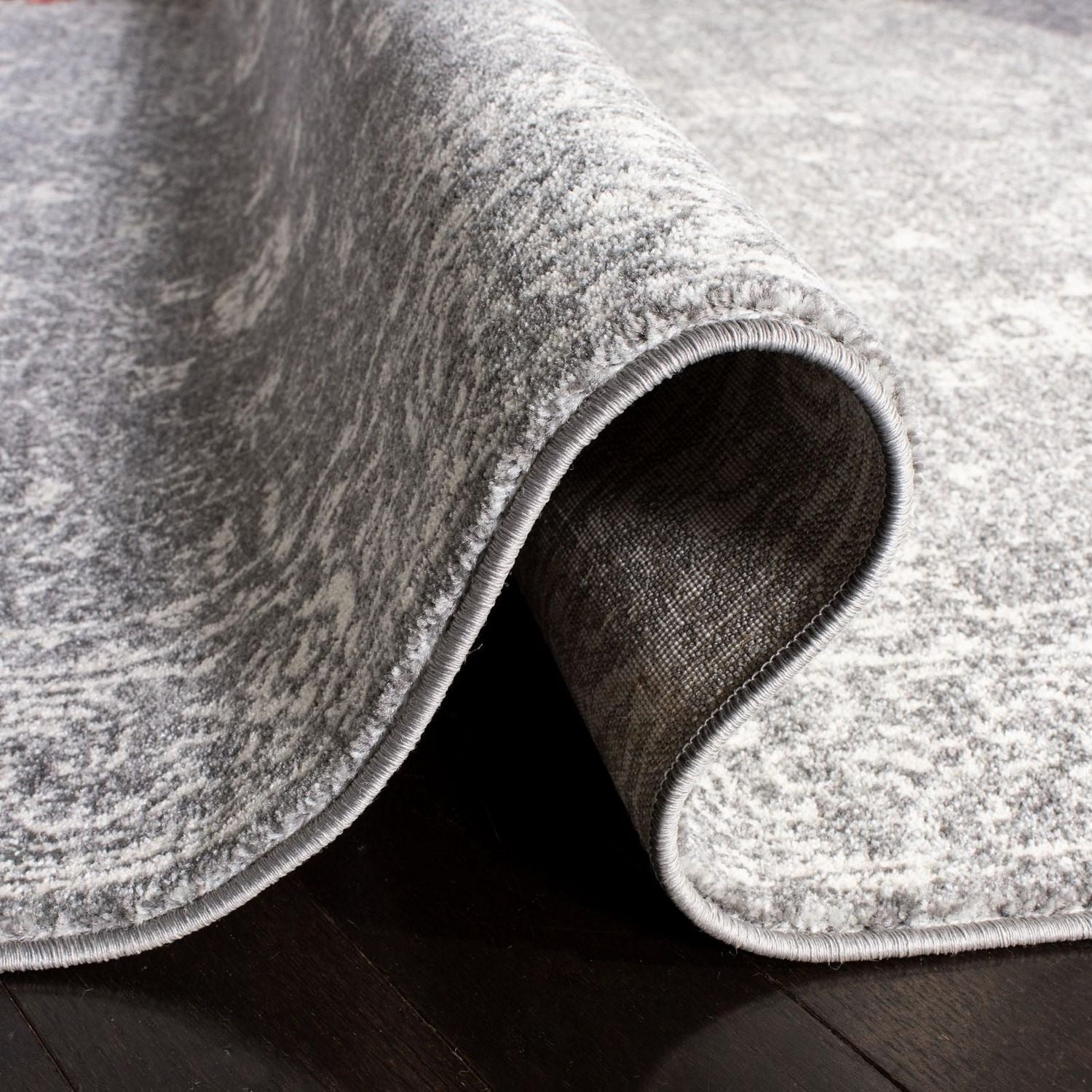 Safavieh Evoke Denica Traditional Area Rug