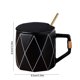 thumbnail image 3 of Taza de cerámica de 380 ml con tapa y cuchara | Taza de gran capacidad para café y chocolate caliente | Cerámica que conserva el calor | Negra o blanca | Regalo original y divertido, 3 of 6