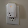 thumbnail image 3 of Sylvania Smart+ 15 Ampères Éclairage Prise Intelligente Compatible Alexa (Moyen Requis), 3 of 5