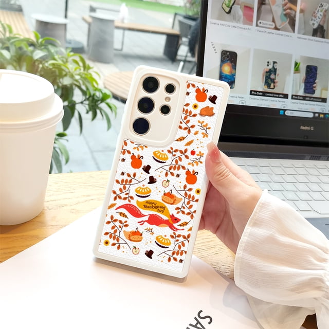 ¡Manténgase a la moda y protegido con una genial funda plateada mate de doble capa para iPhone!