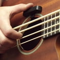 thumbnail image 3 of Reposapulgares extraíble MBTR MicroBass en tono dorado, 3 of 4