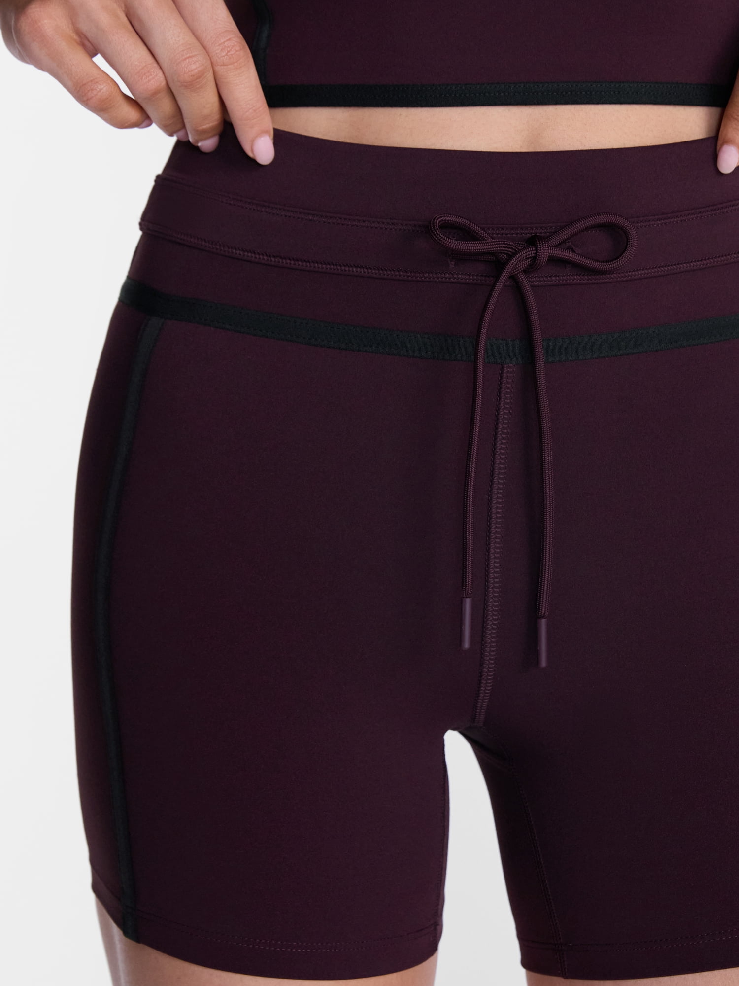 Avia Women's and Women's Plus SoftSculpt Tipped Bike Shorts, 5" Inseam, Sizes XS-4X
