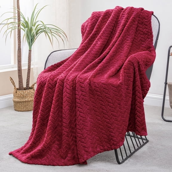 Exclusivo Mezcla Large Flannel Fleece Throw Blanket, Jacquard Weave Leaves Pattern (50" x 70", Deep Red)