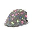 thumbnail image 1 of Gorra plana unisex con estampado colorido de beso en algodón o mezclilla, 1 of 1