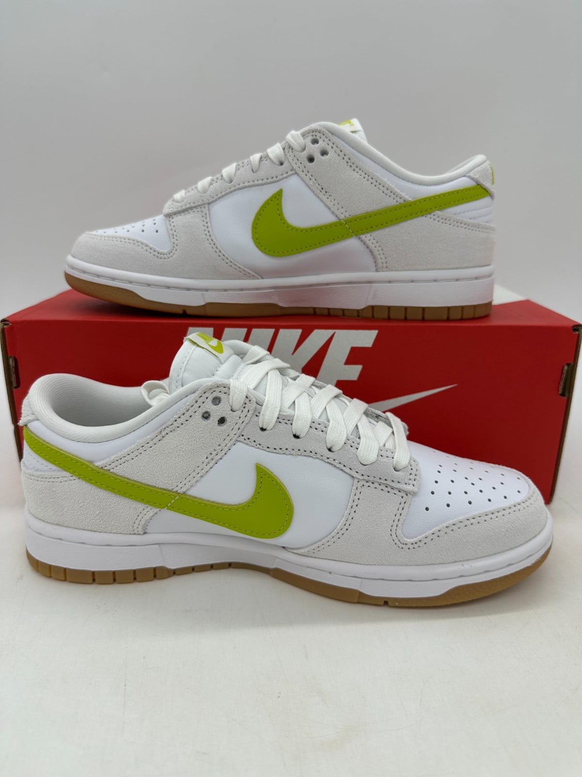 Nike Dunk Low Women's Size 8 White Green Gum Leather Athletic Shoes HJ7335 133