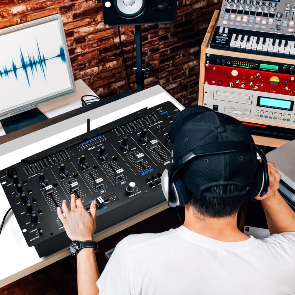 PYLE PYD1964B.5 - Bluetooth 6-Channel DJ Mixer 19'' 5U Rack Mount System Digital LED Illuminated Controls