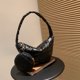 thumbnail image 1 of Bolso acolchada de media luna para axilas acolchada de algodón de moda con monedero pequeño (negro), 1 of 8