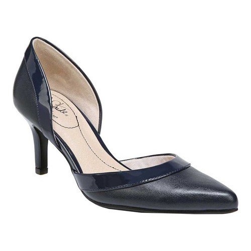 wide width pointed heels