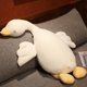 thumbnail image 4 of Juguetes de peluche de ganso enorme para niños y niñas, muñeco de pato grande, suave, almohada para dormir, cojín, regalos de Navidad, 60/100CM, 1 ud., 4 of 4
