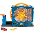 thumbnail image 2 of Pista Hot Wheels Super  Ataque al Banco 4 - 8 Hot Wheels asalto al banco, 2 of 4