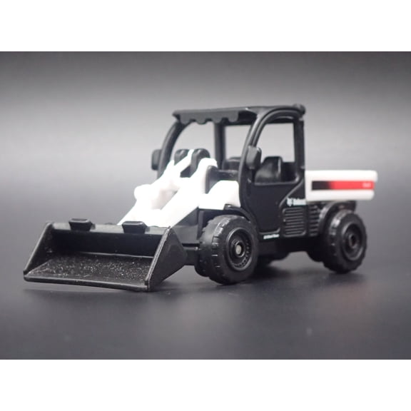 Open Box CONSTRUCTION SKID STEER BOBCAT LOADER WHITE 1:64 SCALE DIORAMA DIECAST MODEL CAR