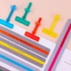 thumbnail image 4 of Juego de Herramientas de Tiras de Lectura Guiadas de 42 Piezas Rastreadores de Dedos Reglas de Tiras de Lectura Destacadas para Estudiantes DisléXicos para Ayudar una Leer, 4 of 5