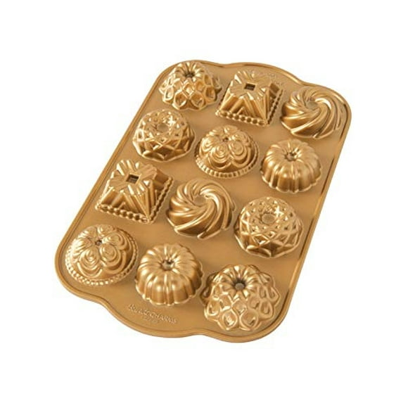 Molde para Bundt de Nordic Ware Charms, capacidad de 1.2 tazas, color dorado
