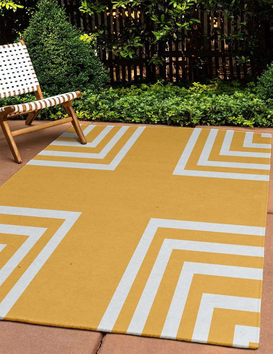 4' x 6' Simply Daisy Corner Stripes Modern & Contemporary Chenille Area Rug, Egg Yolk Yellow