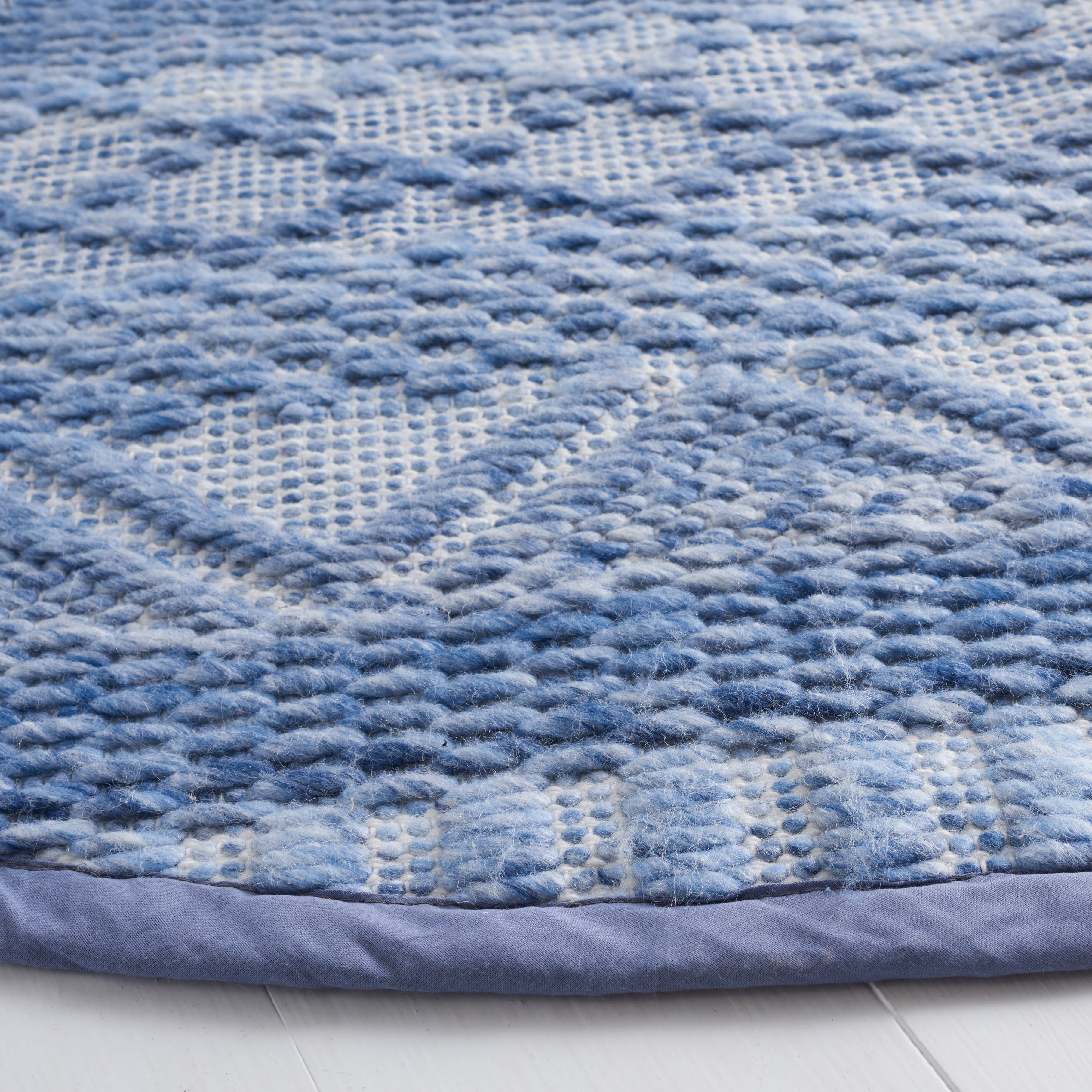 SAFAVIEH Natura Ognena Geometric Polyester Area Rug, Blue/Grey, 6' x 6' Round