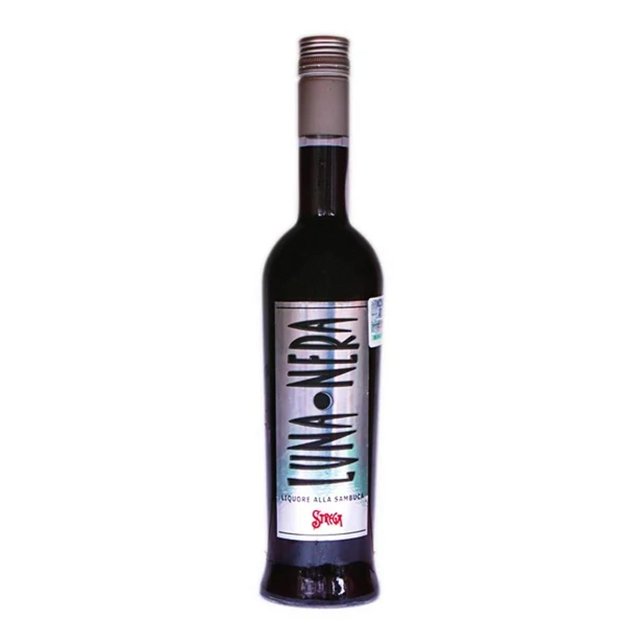 licor sambuca luna nera 700 ml botella alta frontal, vidrio oscuro con etiqueta vertical plateada que muestra texto LUNA NERA, cierre a rosca plateado, contenido 700 ml, fondo blanco. También suele usarse como licor de digestivo en sobremesas.