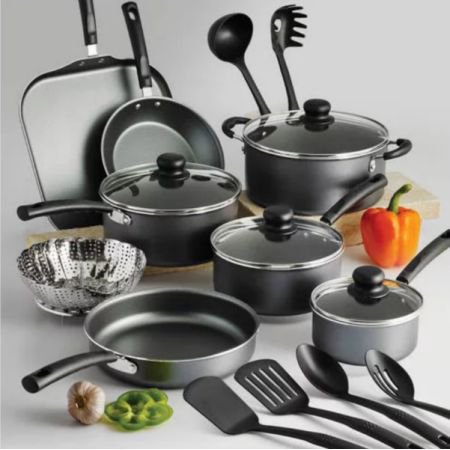 

18-Piece Nonstick Cookware Set; Steel Gray