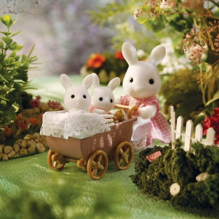 Calico Critters Connor N Kerri's Carriage Ride, Dollhouse Playset
